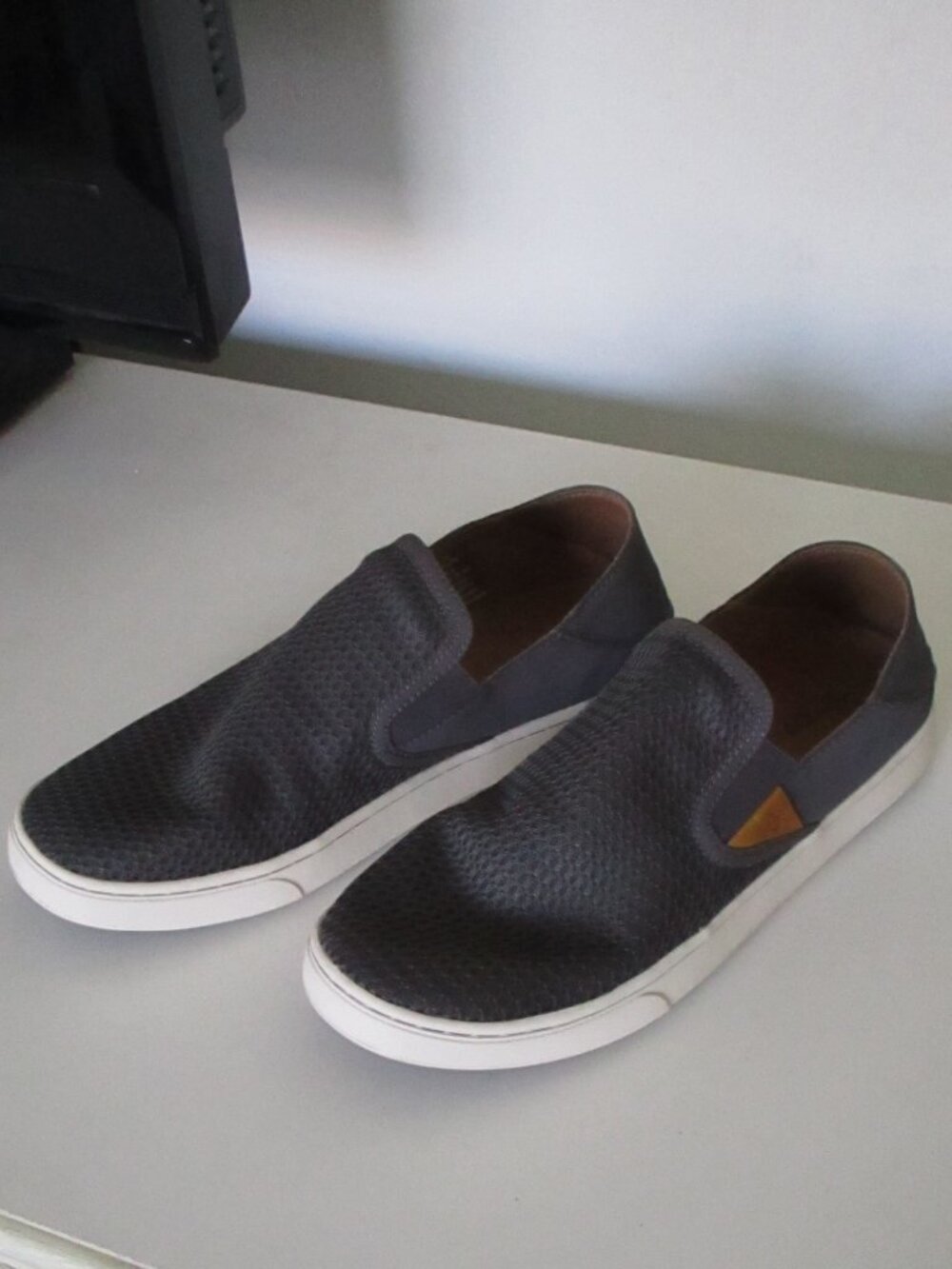 OluKai Pehuea Womens Gray Textile Mesh Casual Flat Loafer NWOB - Size 10M - Picture 3 of 7